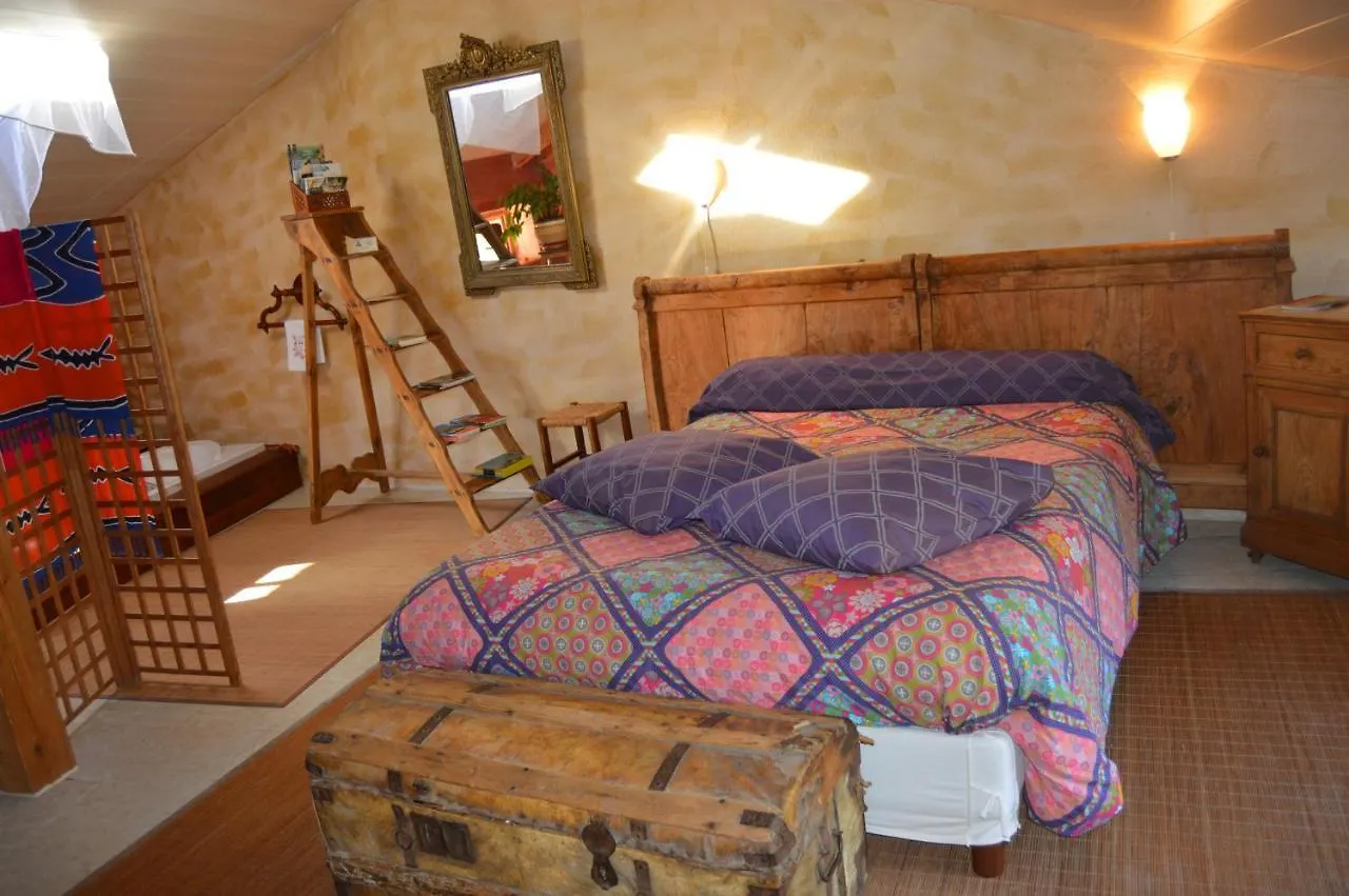 La Freiressa Bed & Breakfast Saint-Jean-des-Ollieres 0*,  France
